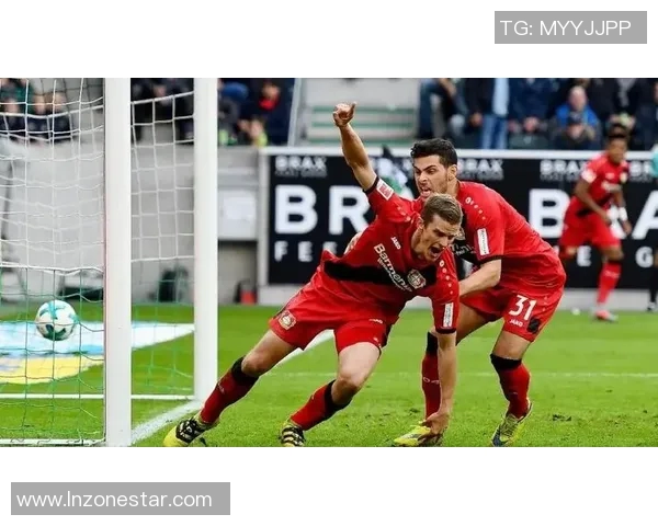 捷纳帽子戏法助法兰克福胜门兴格拉德巴赫 捷纳帽子戏法助法兰克福胜门兴格拉德巴赫